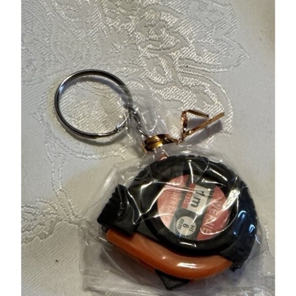 Retractable Ruler Tape Measure Mini Portable Pull Ruler Keychain 1m/3ft NEW - Picture 5 of 7
